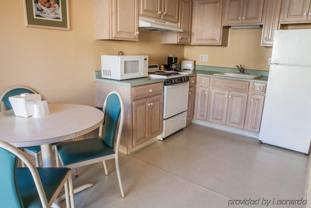 Marinwood Inn & Suites نوفاتو المظهر الخارجي الصورة